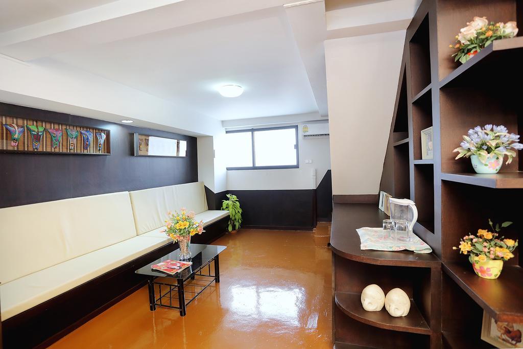 Baan Namtarn Guest House Bangkok Room photo