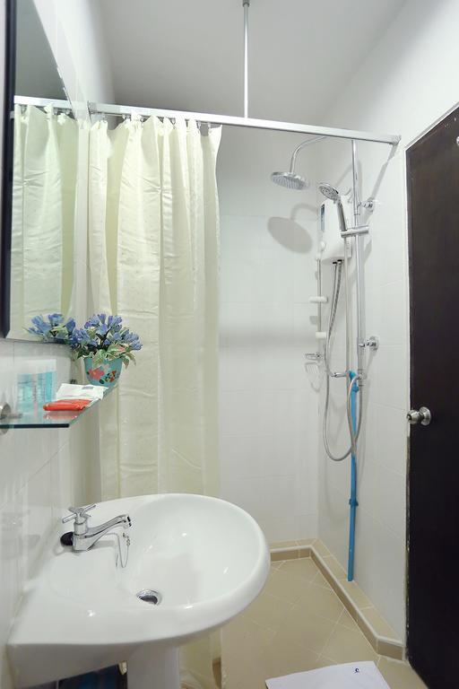 Baan Namtarn Guest House Bangkok Room photo
